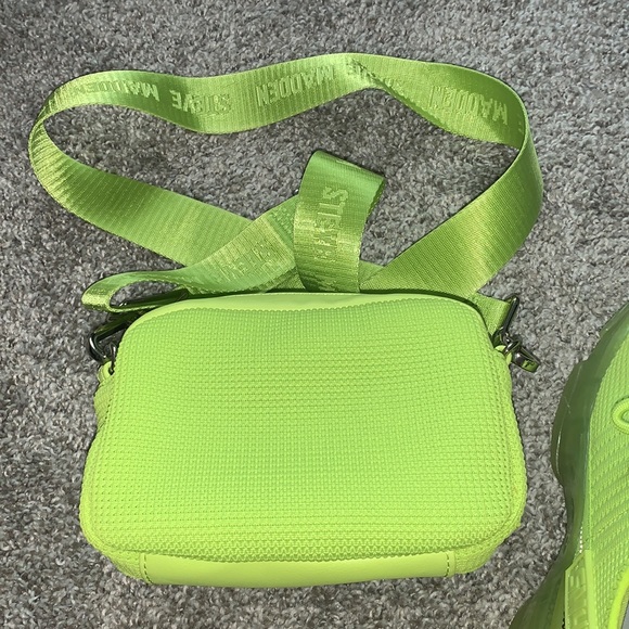 Steve Madden lime green crossbody and shoes - Picture 9 of 9